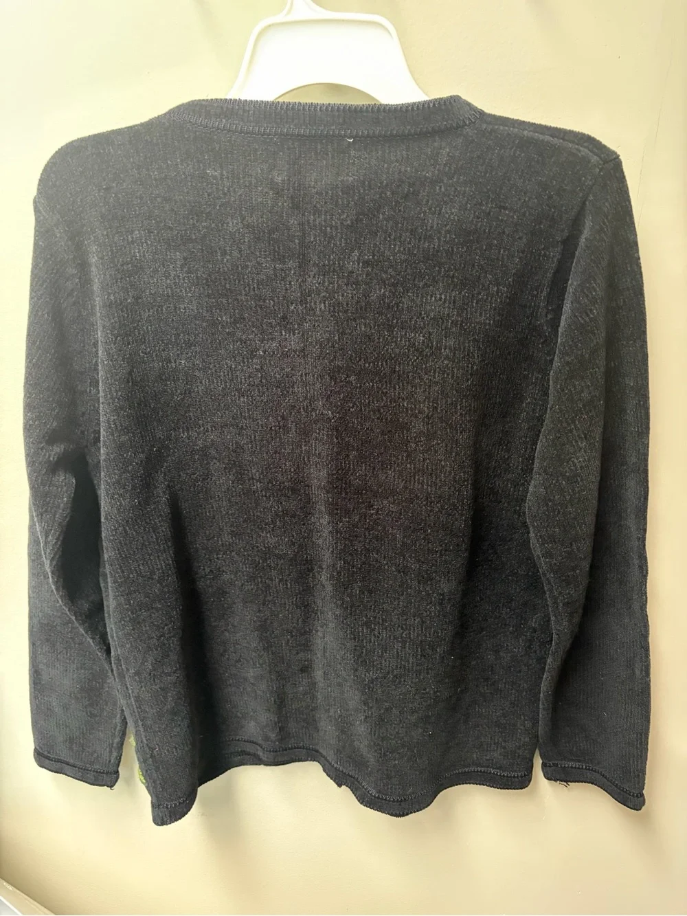 Vintage 80s/90s Women's black Embroidered Button-Front Sweater embellished